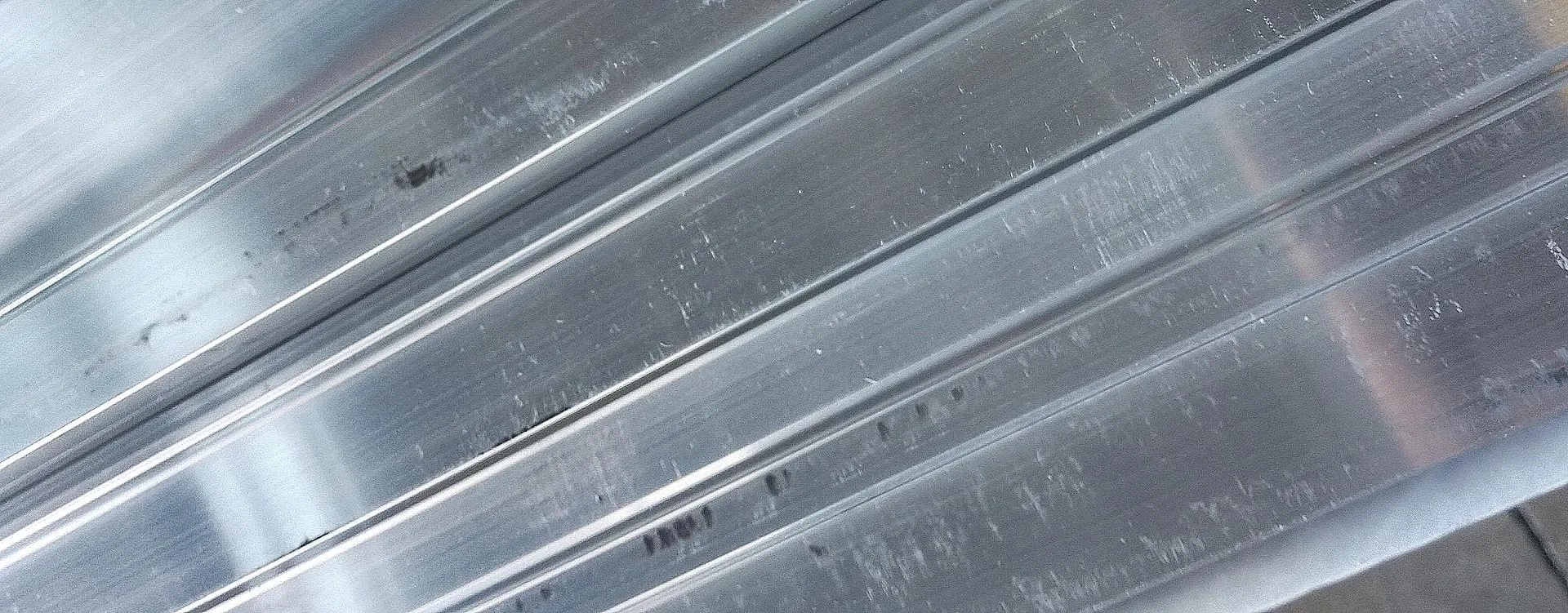 Black Lines on Aluminum Extrusions